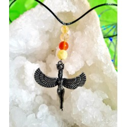 Collier Isis 003